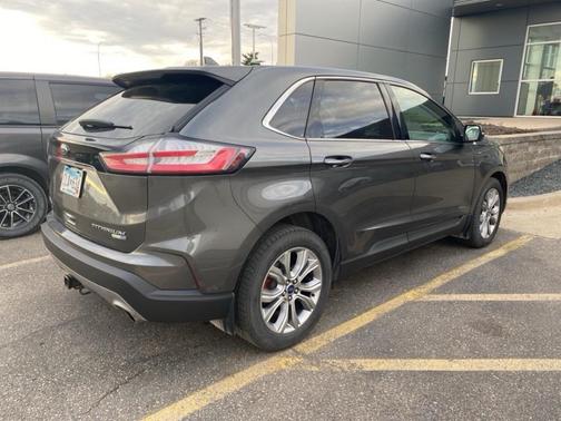 2019 Ford Edge Titanium