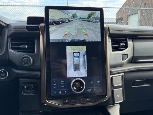 2024 Ford F-150 Lightning Pro