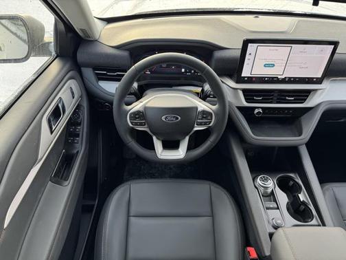 2026 Ford Explorer Active (200A)