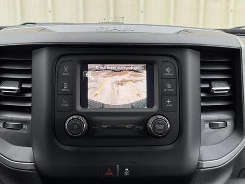 2024 RAM 3500 Tradesman Crew Cab 4x4 6'4' Box