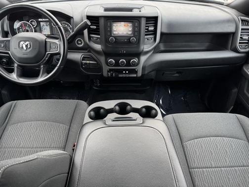 2024 RAM 3500 Tradesman Crew Cab 4x4 6'4' Box