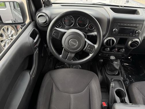 2013 Jeep Wrangler Unlimited Sport