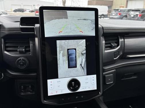 2022 Ford Expedition Max Platinum