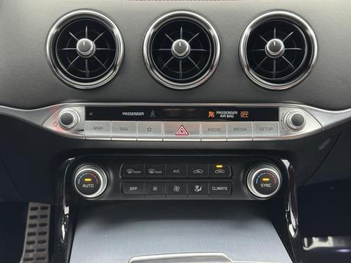 2023 Kia Stinger GT2