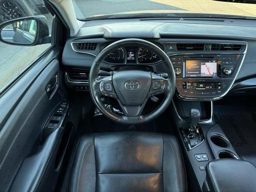 2018 Toyota Avalon Hybrid Limited