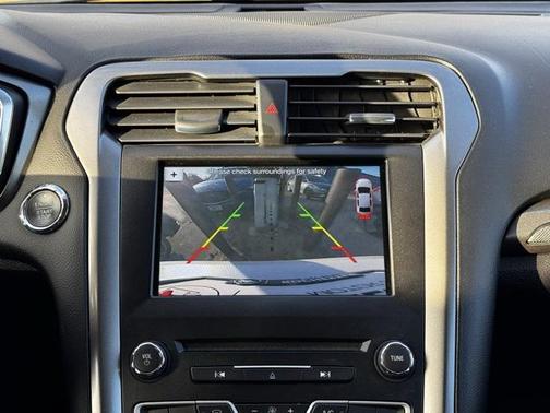 2017 Ford Fusion Hybrid SE