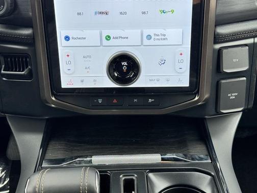 2025 Ford F-150 Lightning Pro