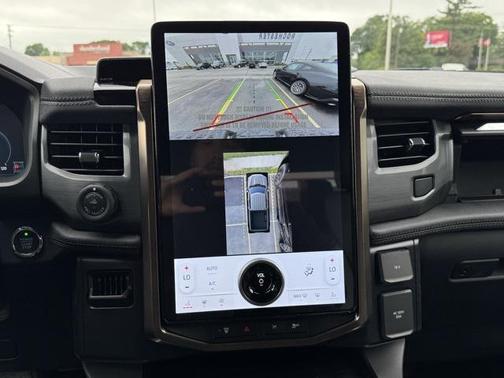 2025 Ford F-150 Lightning Pro