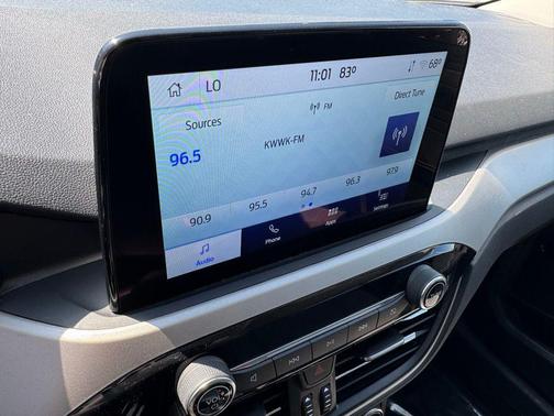 Atlas Blue Metallic 2022 Ford Escape SE