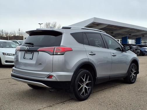 2016 Toyota RAV4 SE