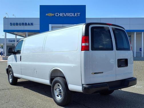 Summit White 2026 Chevrolet Express 2500 Work Van