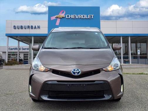 2015 Toyota Prius v Four