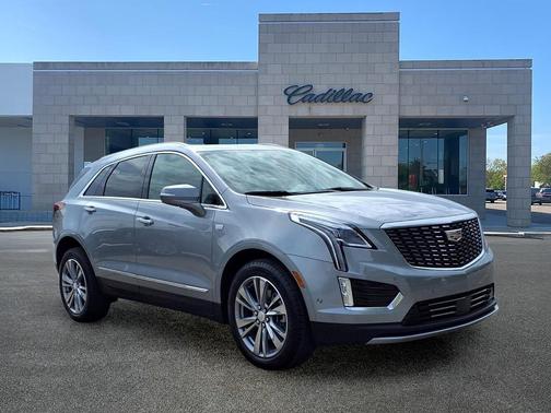 Argent Silver Metallic 2026 Cadillac XT5 Premium Luxury