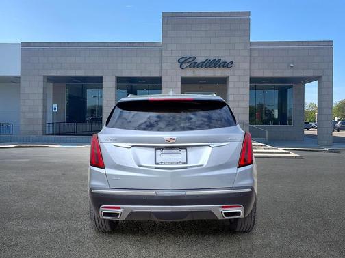 Argent Silver Metallic 2026 Cadillac XT5 Premium Luxury