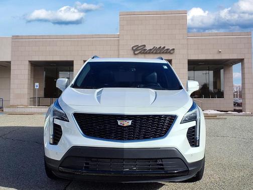 Crystal White Tricoat 2023 Cadillac XT4 Sport