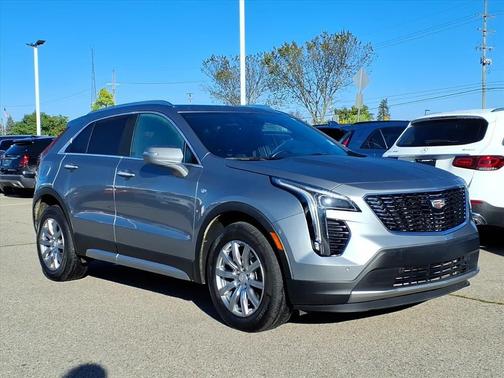 2023 Cadillac XT4 Premium Luxury