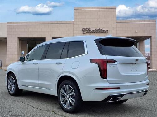 2023 Cadillac XT6 Premium Luxury AWD