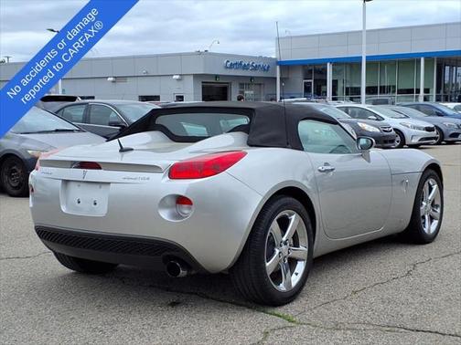 2009 Pontiac Solstice Base