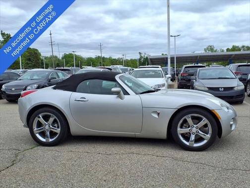 2009 Pontiac Solstice Base