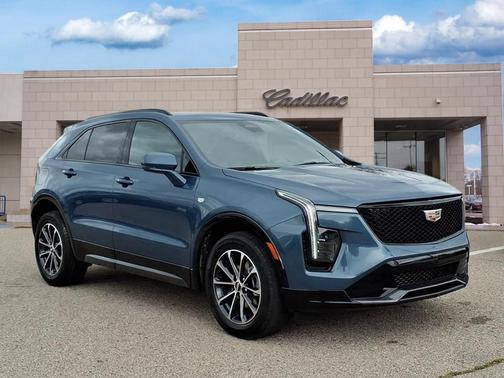 2024 Cadillac XT4 Sport
