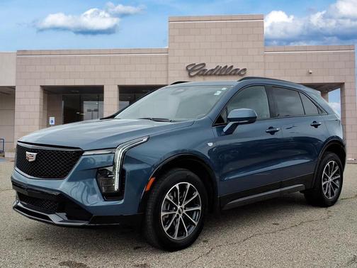 2024 Cadillac XT4 Sport