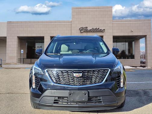 2023 Cadillac XT4 Luxury