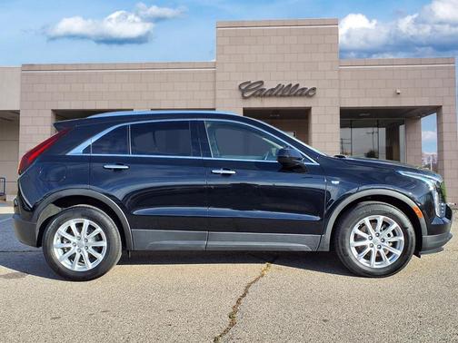 2023 Cadillac XT4 Luxury