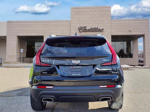 2023 Cadillac XT4 Luxury