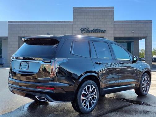 2025 Cadillac XT6 Sport AWD