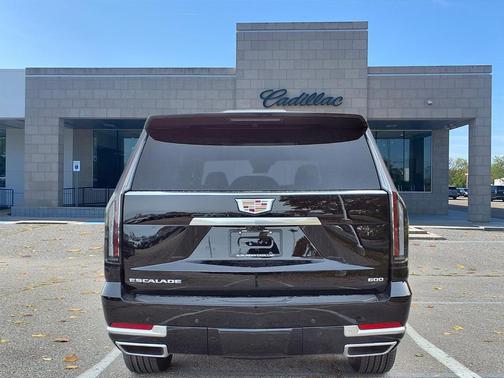 2026 Cadillac Escalade Luxury