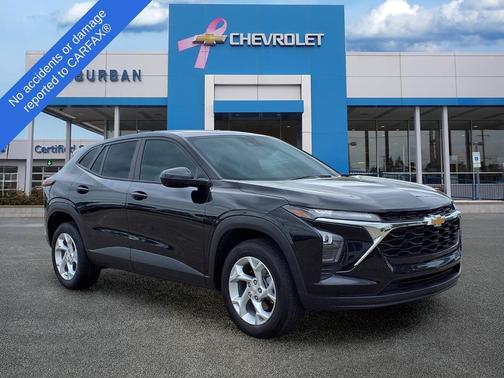 Mosaic Black Metallic 2024 Chevrolet Trax LS