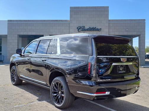 2026 Cadillac Escalade ESV Luxury