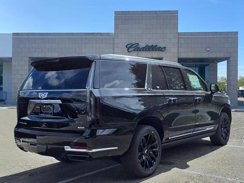 2026 Cadillac Escalade ESV Luxury
