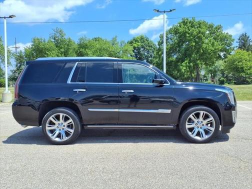 2016 Cadillac Escalade Premium