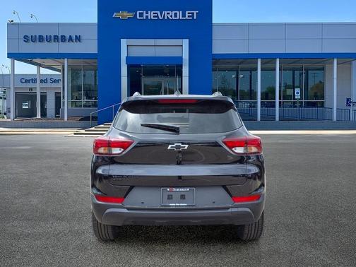 Mosaic Black Metallic 2026 Chevrolet Trailblazer LT