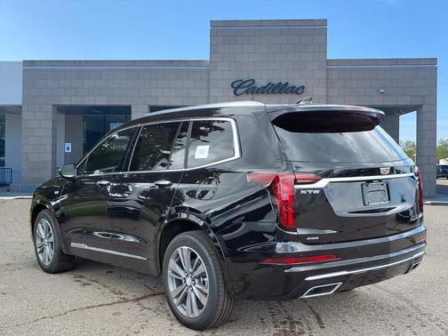 2025 Cadillac XT6 Premium Luxury AWD