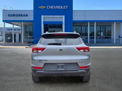 Sterling Gray Metallic 2026 Chevrolet Trailblazer LT