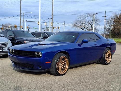 2020 Dodge Challenger SXT