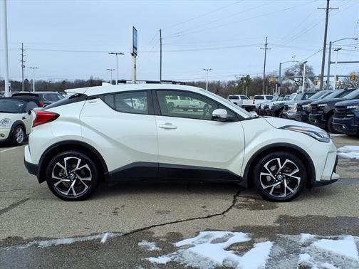 2021 Toyota C-HR XLE