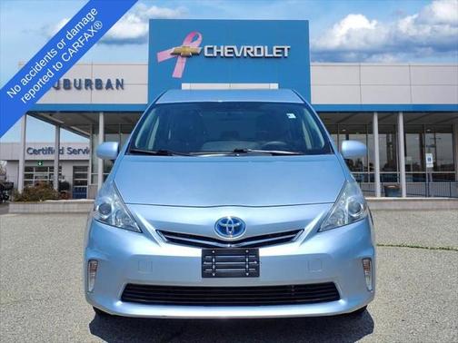 2014 Toyota Prius v Two