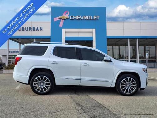 2023 GMC Acadia Denali