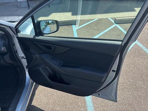 2017 Subaru Impreza 2.0i