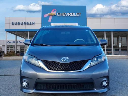 2013 Toyota Sienna SE