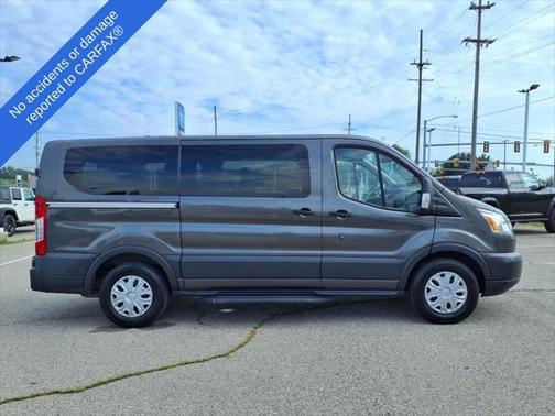 2017 Ford Transit-150 XLT