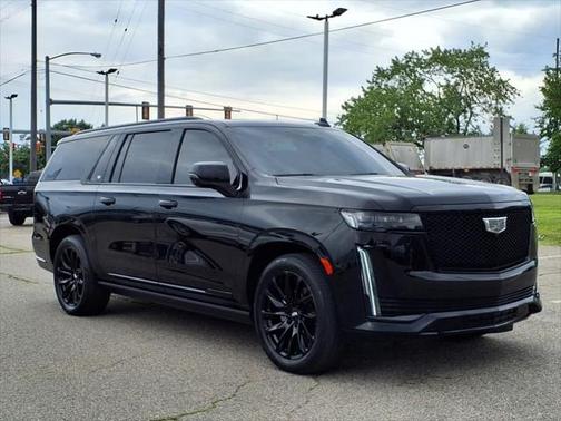 2023 Cadillac Escalade ESV Sport Platinum