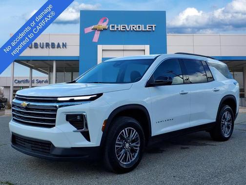 2025 Chevrolet Traverse LT