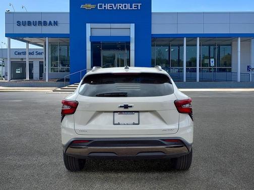 White Sands 2026 Chevrolet Trax FWD ACTIV