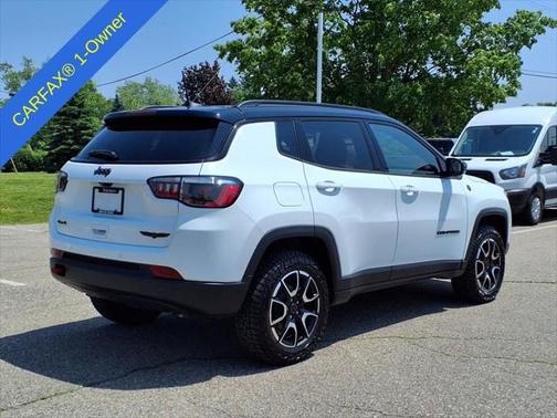 2025 Jeep Compass Trailhawk