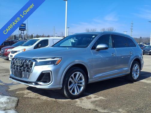 2025 Audi Q7 55 Premium Plus