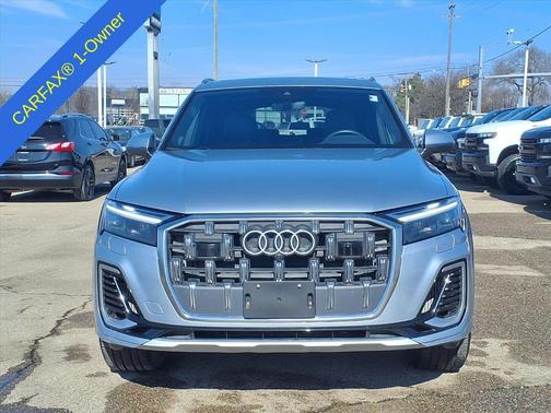 2025 Audi Q7 55 Premium Plus